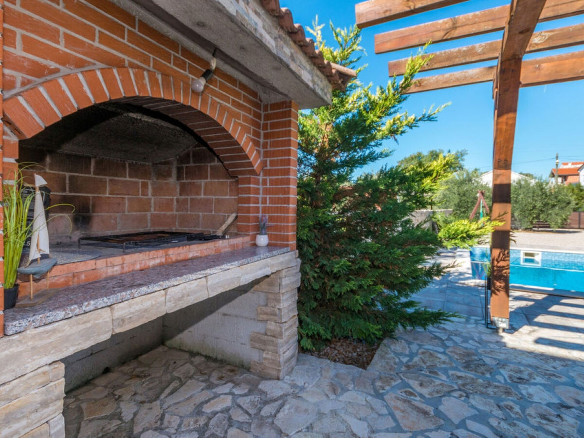 Maison Ema avec piscine privée à Biograd - Photo 19