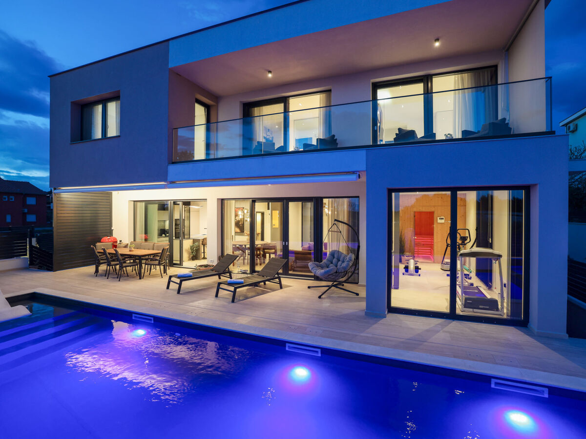 Villa Barbara – 4 chambres, piscine chauffée à Drage - Photo 1
