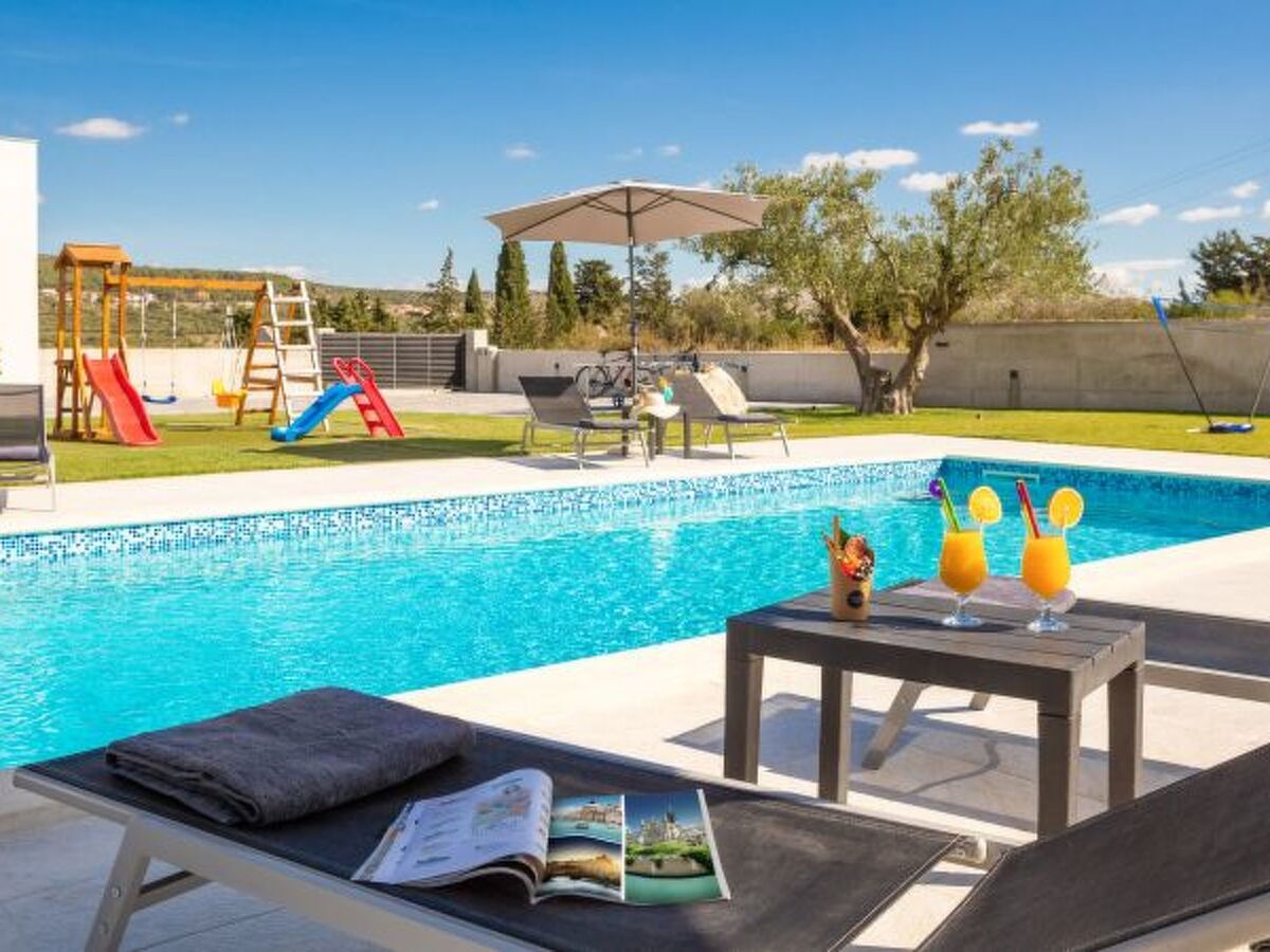Villa Lacus avec piscine privée et vue sur le lac - Photo 5