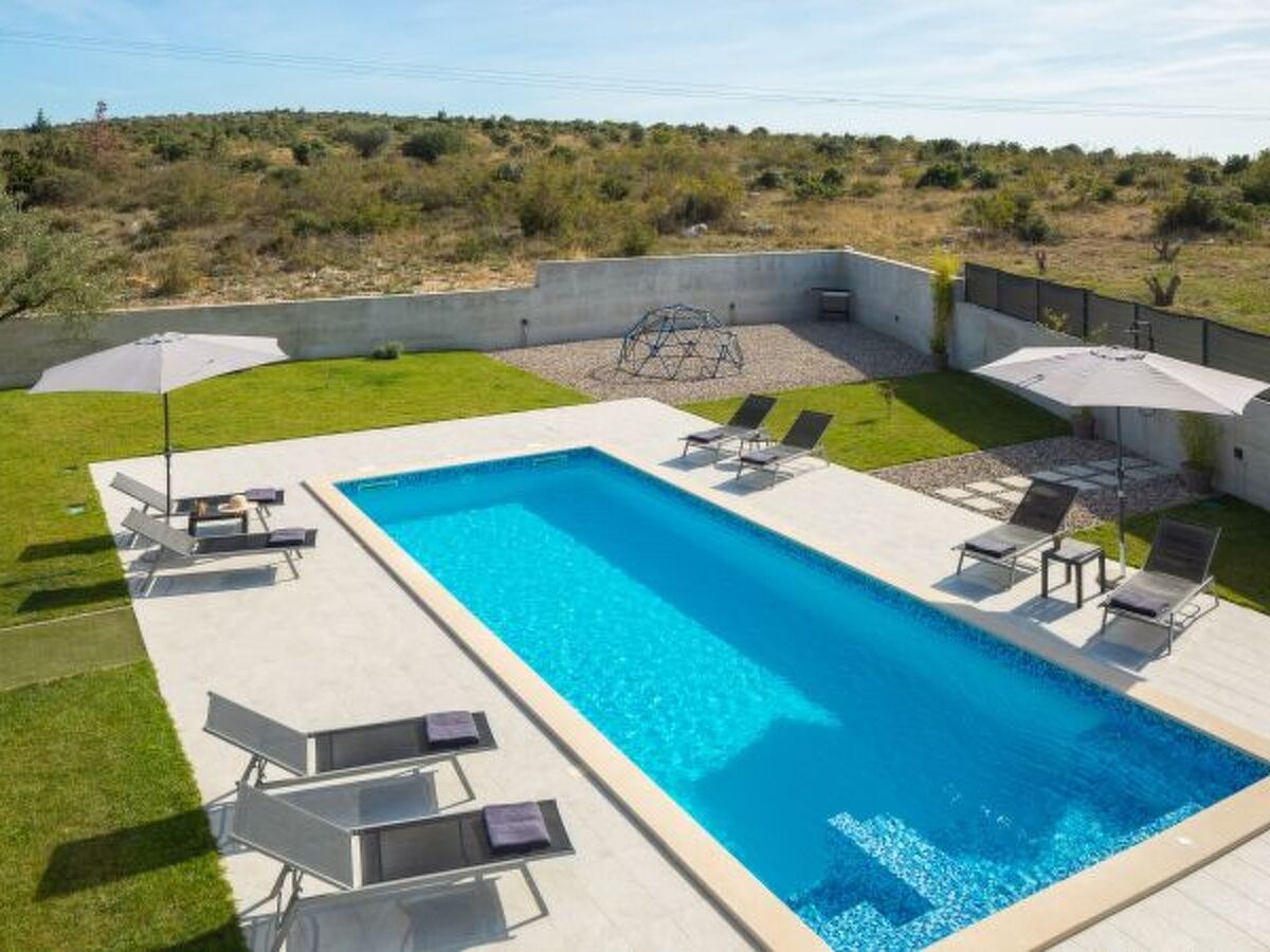 Villa Lacus avec piscine privée et vue sur le lac - Photo 10