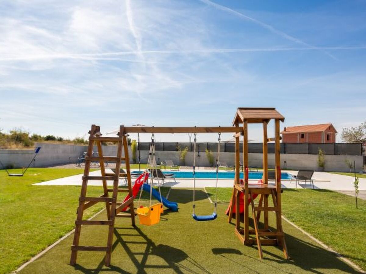 Villa Lacus avec piscine privée et vue sur le lac - Photo 24