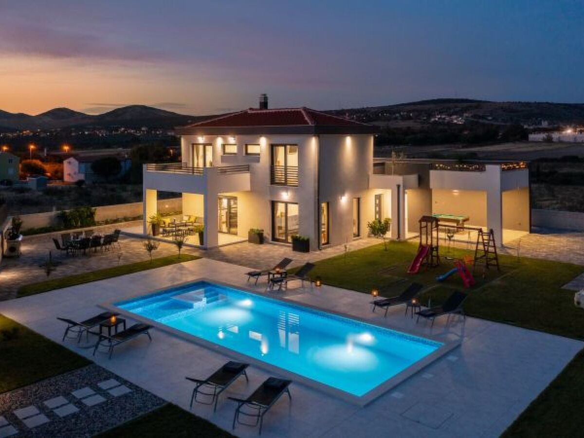 Villa Lacus avec piscine privée et vue sur le lac - Photo 30