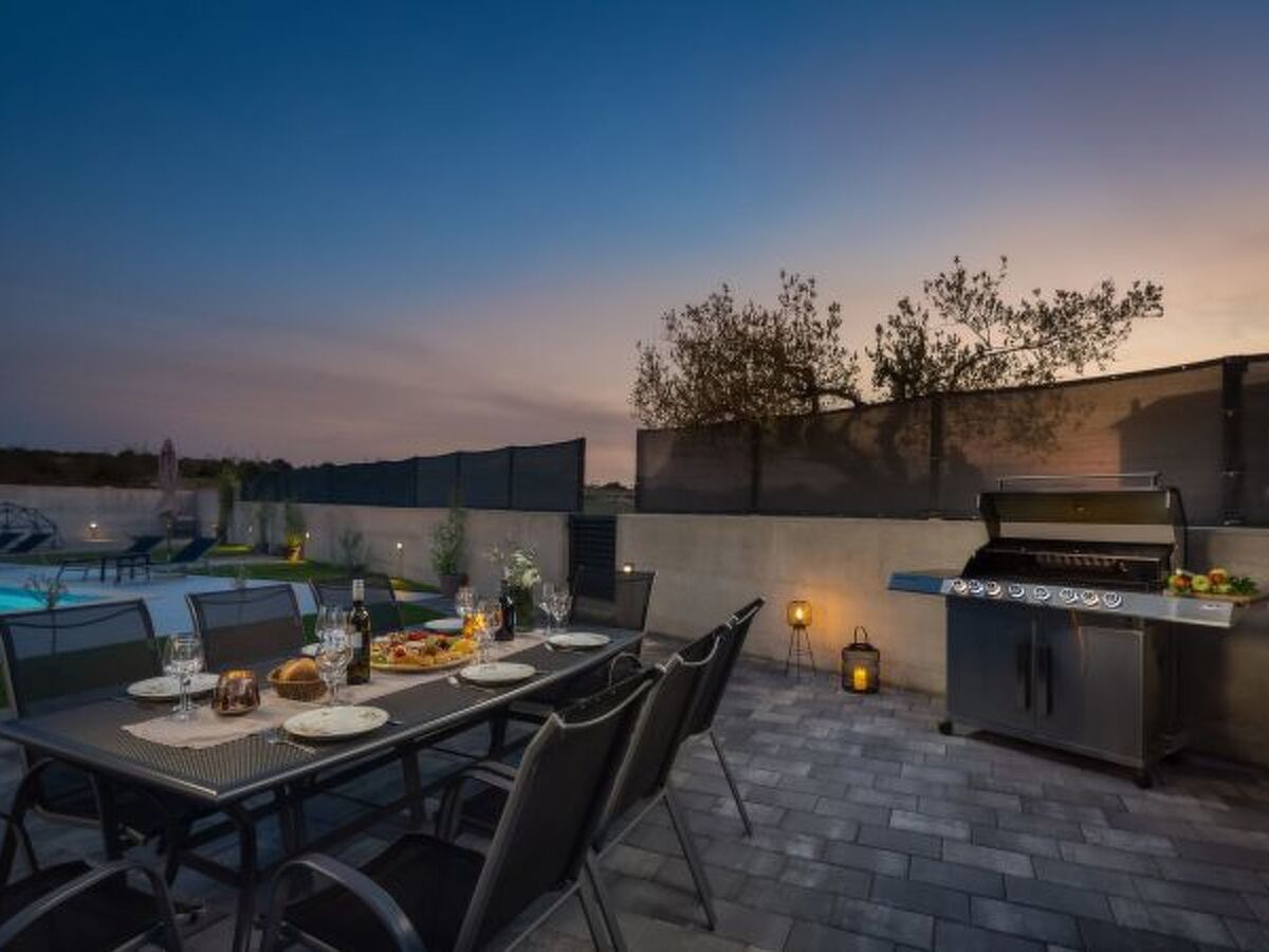 Villa Lacus avec piscine privée et vue sur le lac - Photo 32