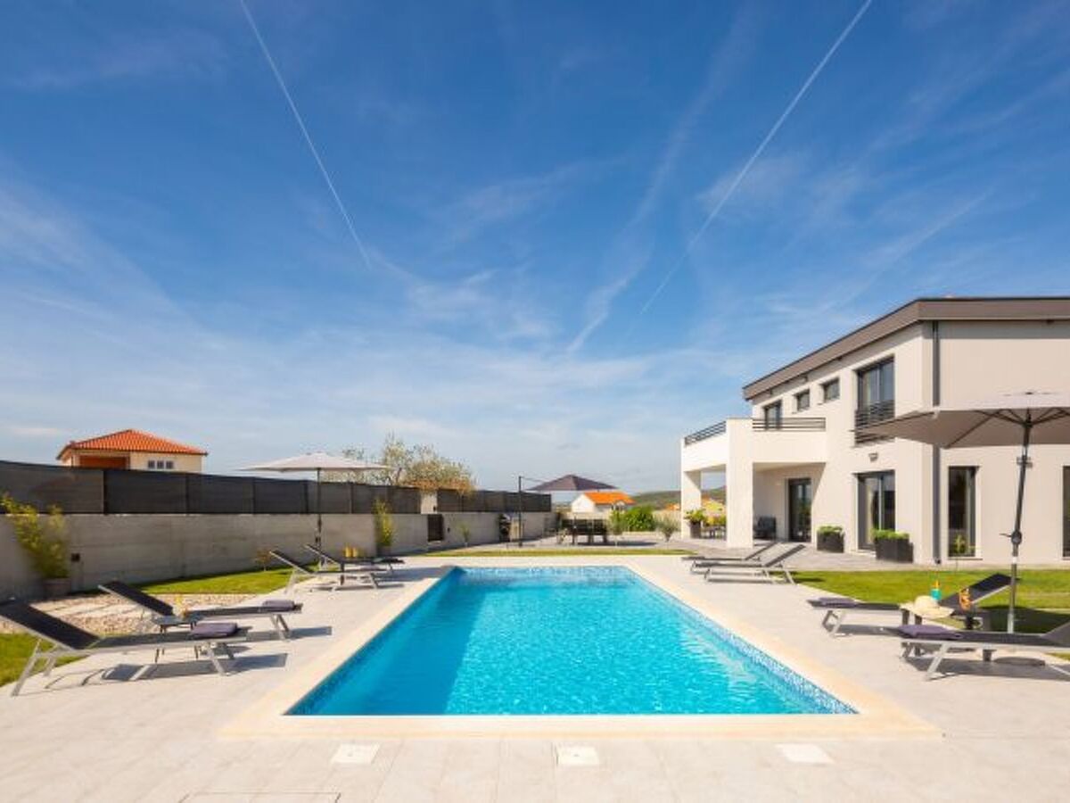 Villa Lacus avec piscine privée et vue sur le lac - Photo 58