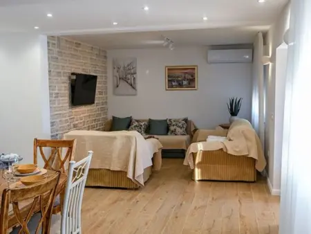 Maison Marija avec piscine privée à Bukovic : photo 4