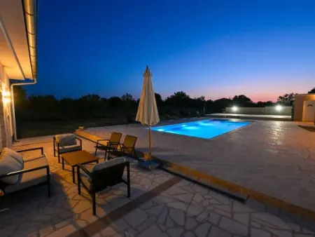 Maison Marija avec piscine privée à Bukovic : photo 25