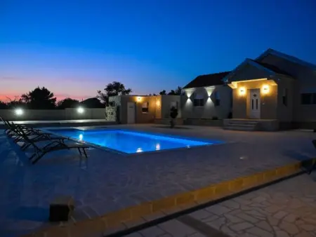 Maison Marija avec piscine privée à Bukovic : photo 29