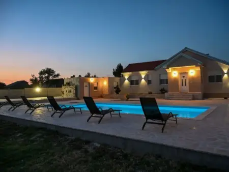 Maison Marija avec piscine privée à Bukovic : photo 30