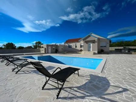 Maison Marija avec piscine privée à Bukovic : photo 37