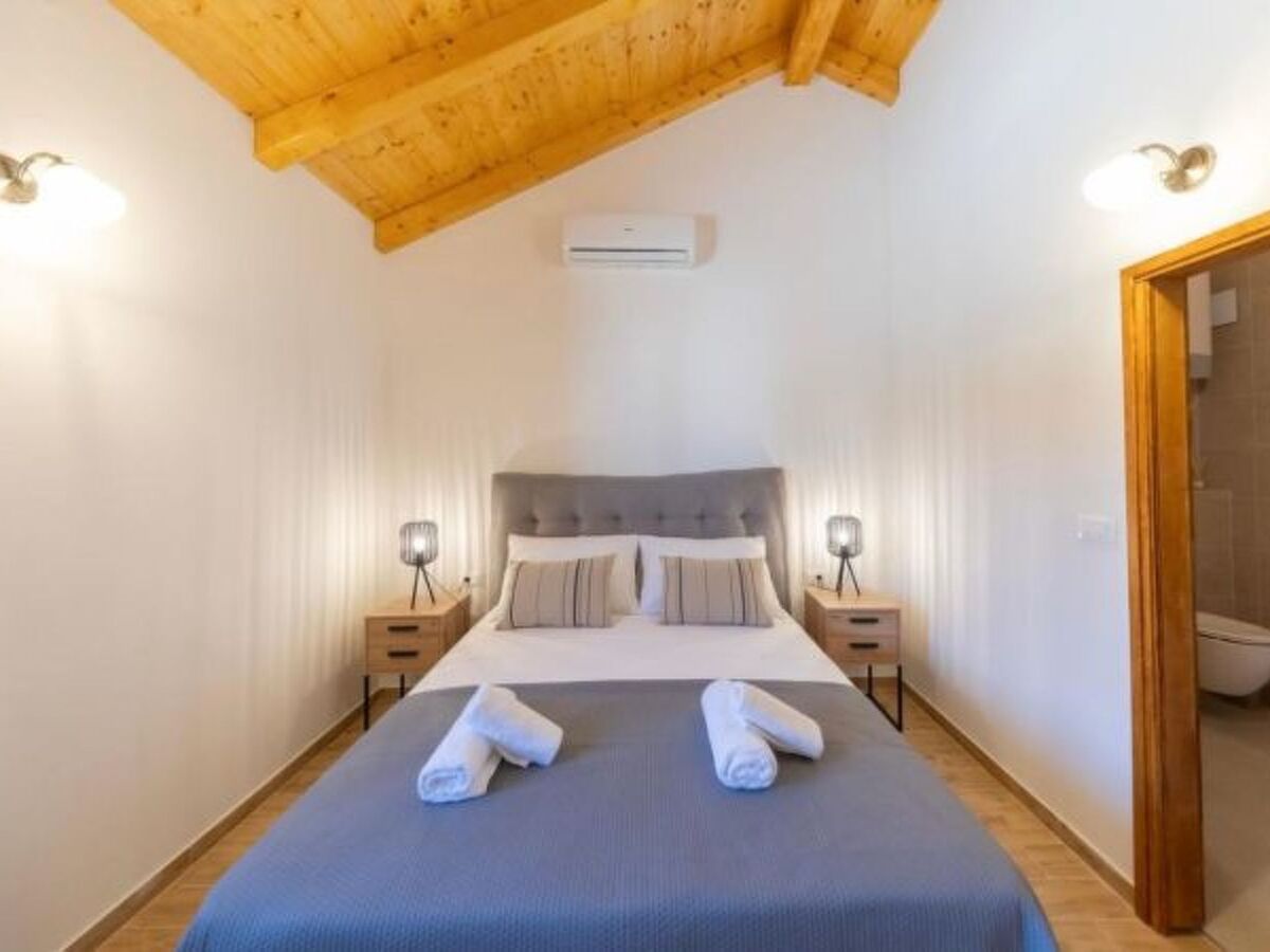 Villa Stone Marita, 4 chambres avec piscine à Budak - Photo 12