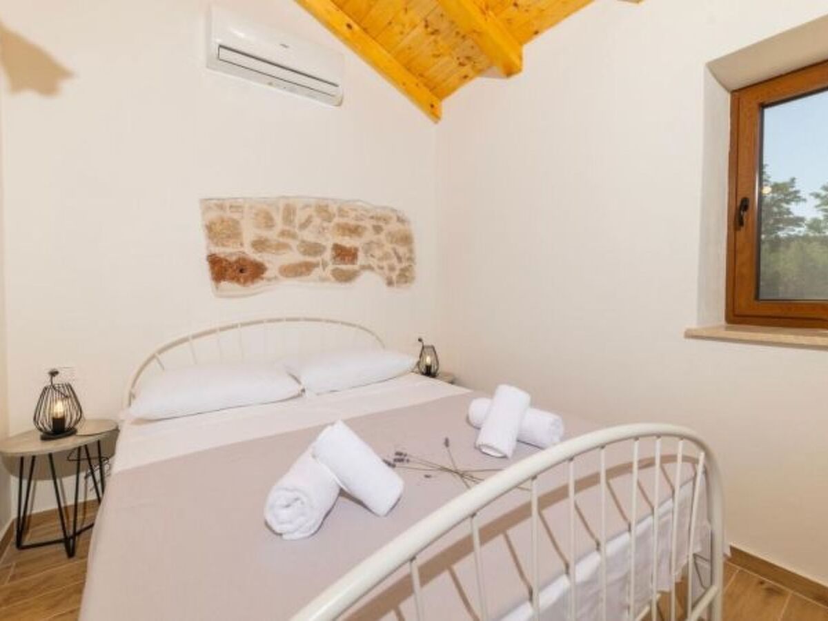 Villa Stone Marita, 4 chambres avec piscine à Budak - Photo 17