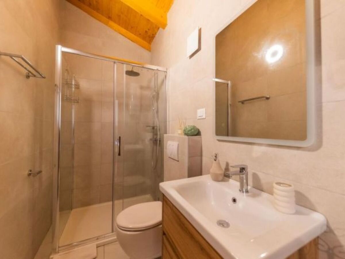 Villa Stone Marita, 4 chambres avec piscine à Budak - Photo 18