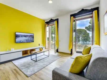 Location appartement à Desenzano, Desenzanoloft Palazzo Visconti-Collo Lungo Giallo