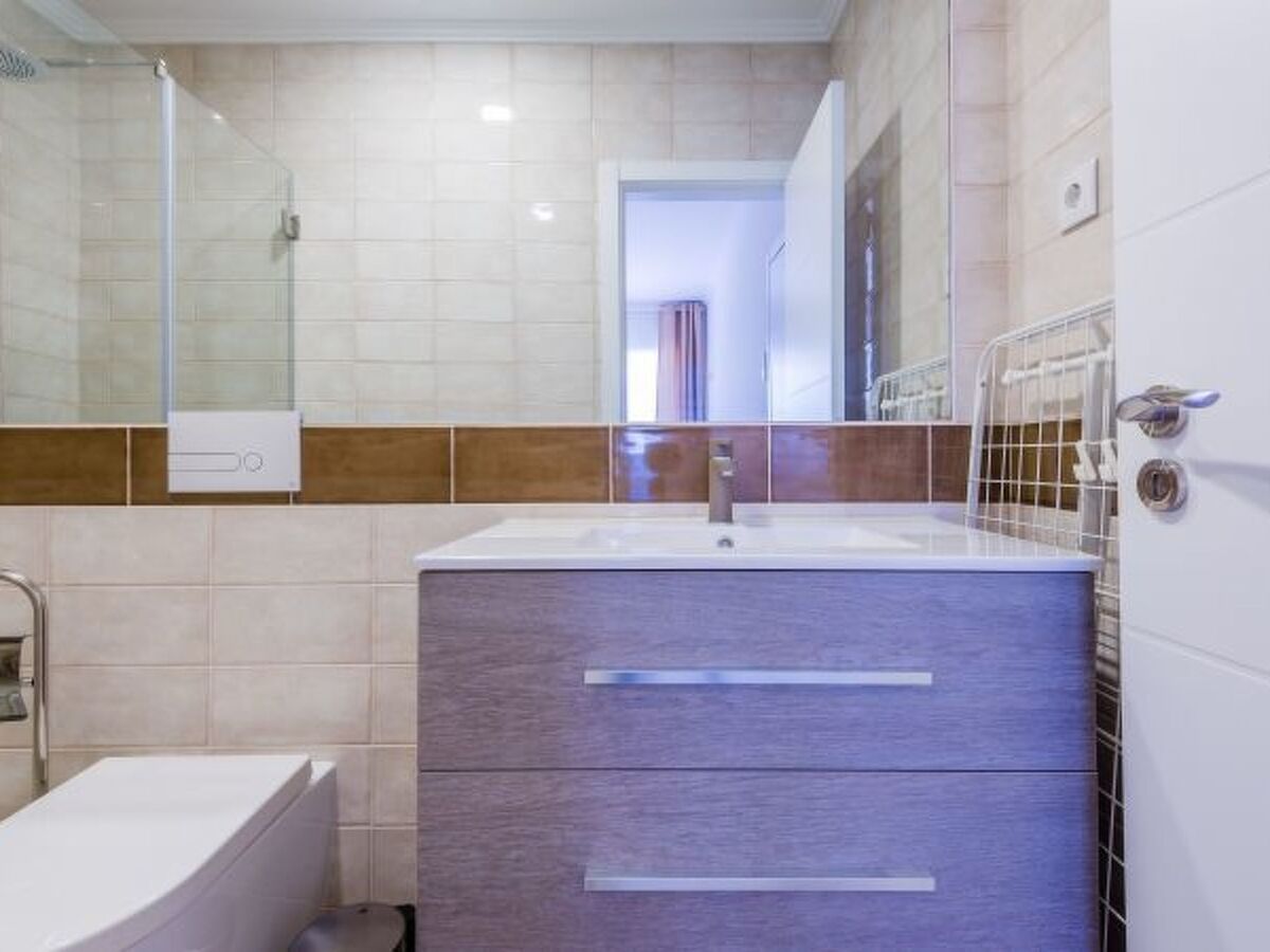 Appartement 3 chambres rénové au cœur de Lisbonne - Photo 11