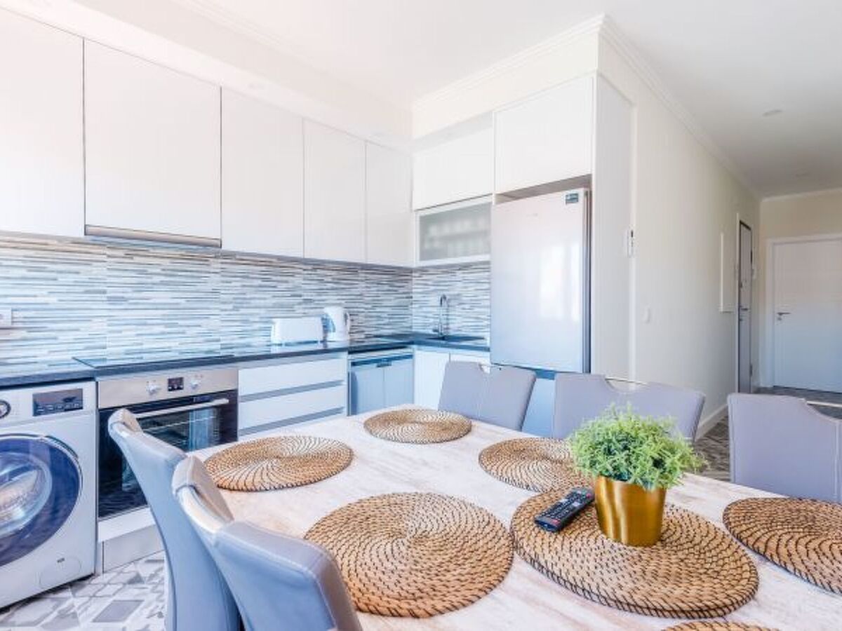 Appartement 3 chambres rénové au cœur de Lisbonne - Photo 17
