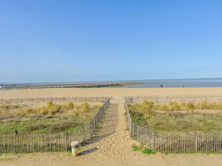 Studio face mer avec balcon à Châtelaillon-Plage : photo 2