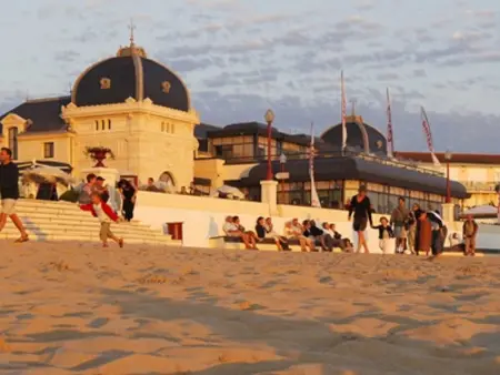 Studio face mer avec balcon à Châtelaillon-Plage : photo 13