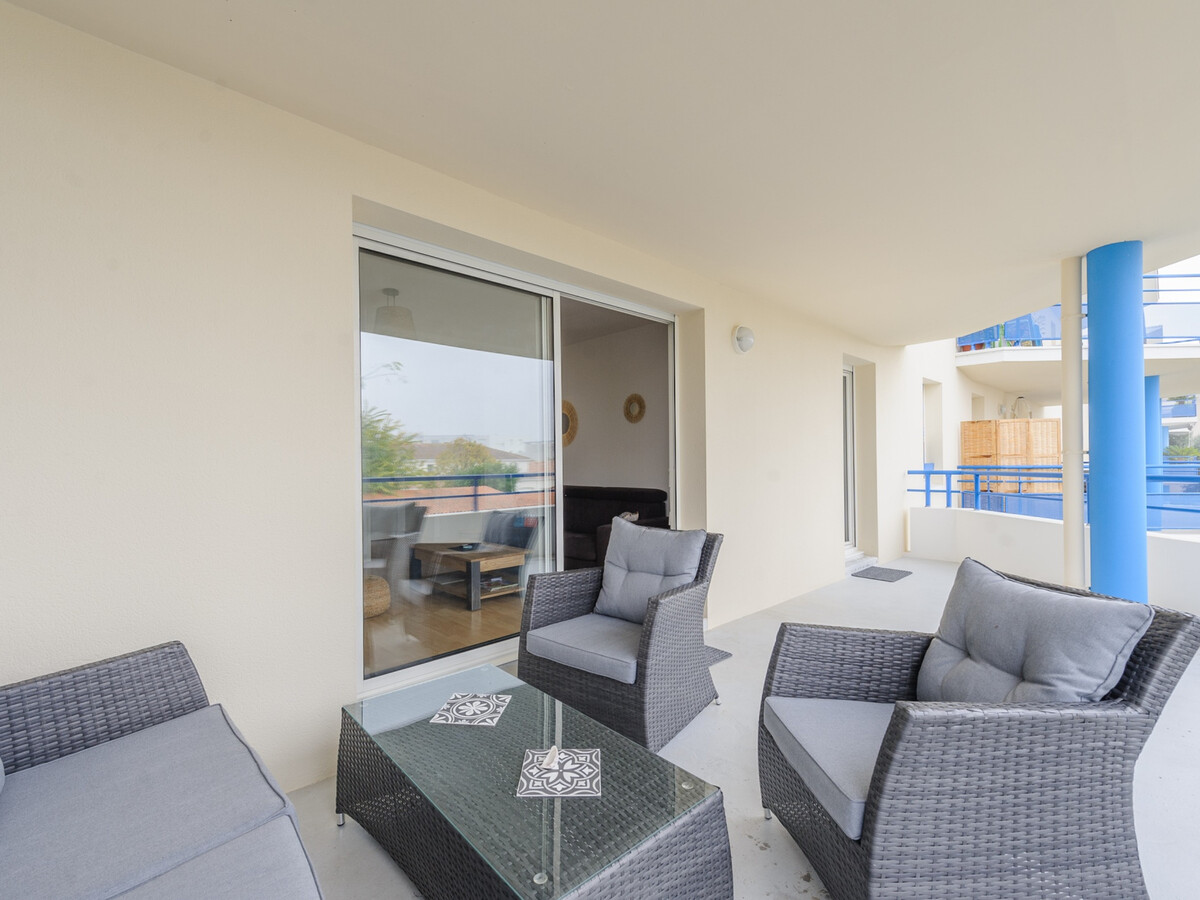 Appartement 41m² rénové, terrasse 20m², parking privé - Photo 1