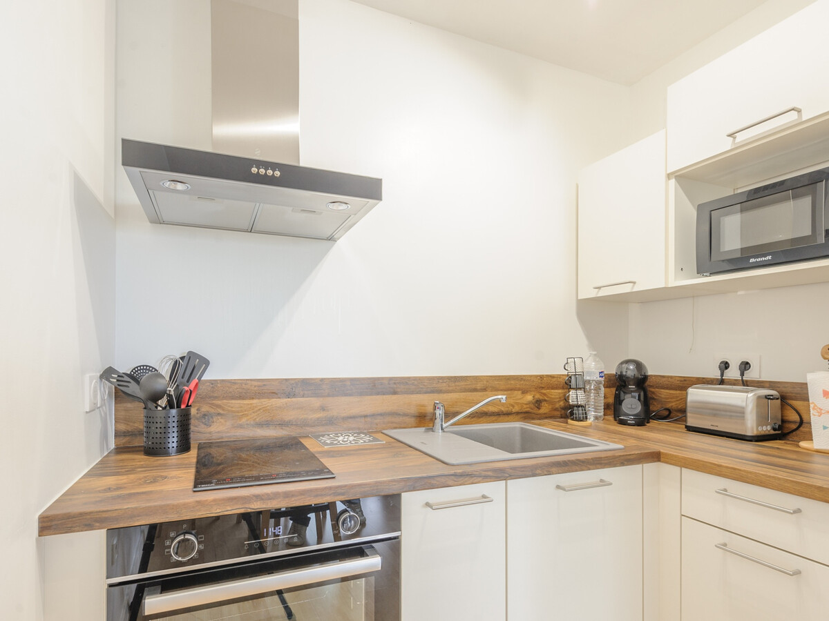 Appartement 41m² rénové, terrasse 20m², parking privé - Photo 7