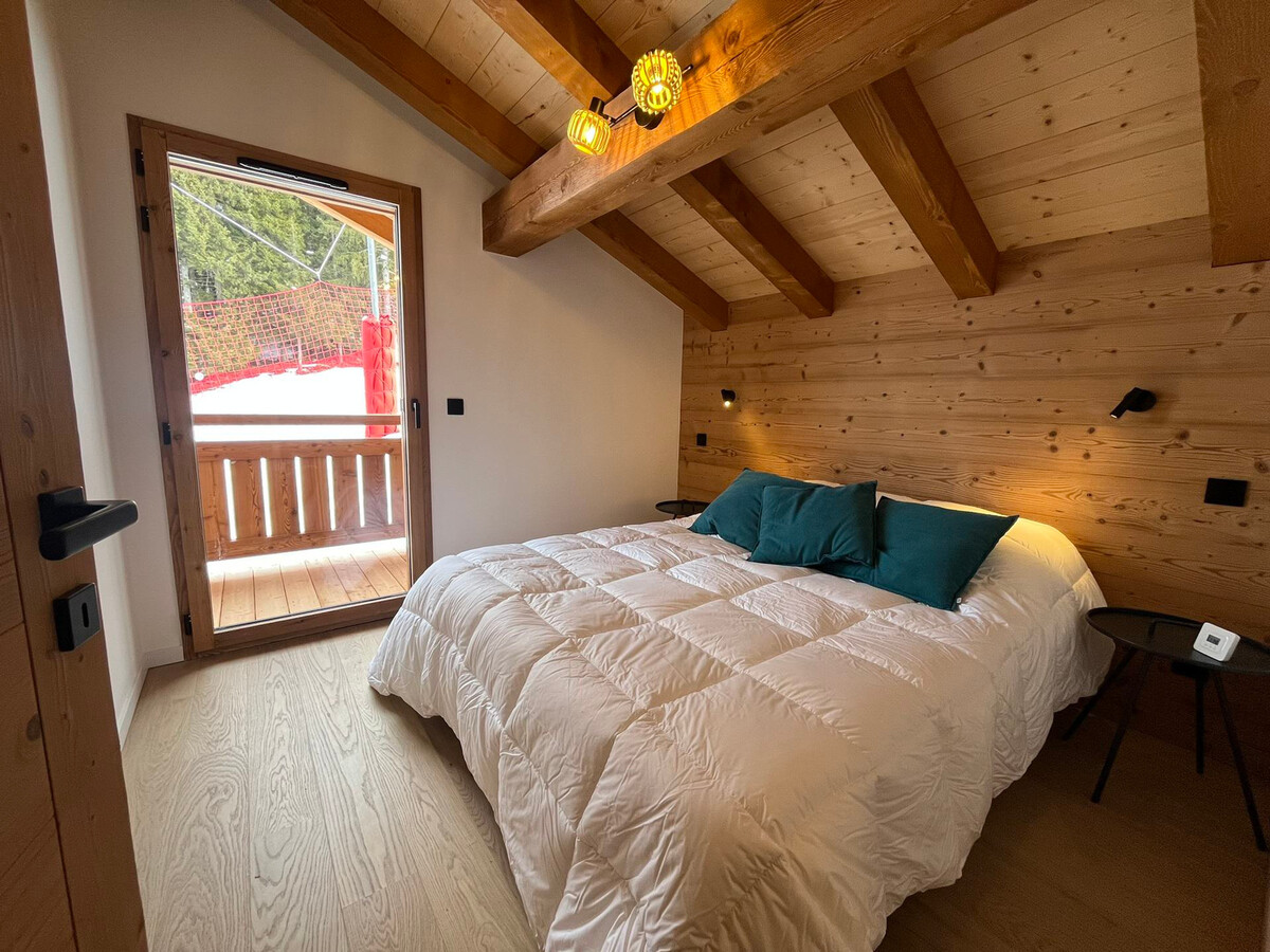 Demi-chalet ski-in 3 chambres, garage privé à La Clusaz - Photo 10