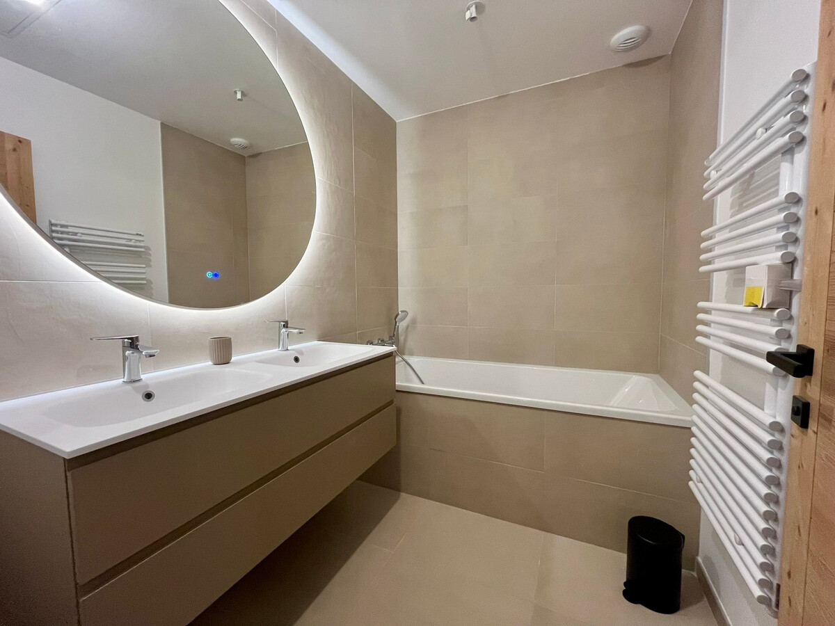 Demi-chalet ski-in 3 chambres, garage privé à La Clusaz - Photo 11