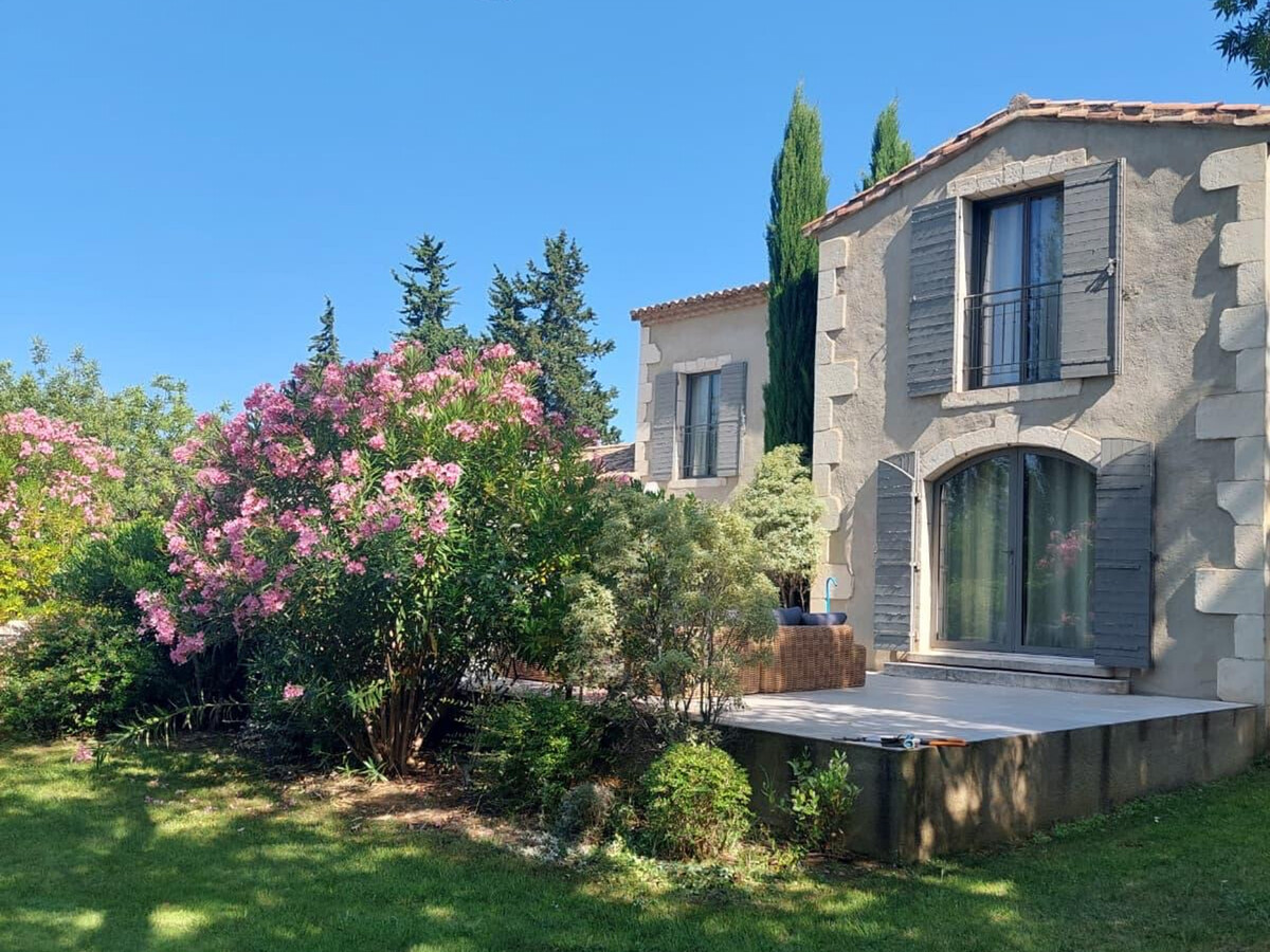 Maison contemporaine 222m² avec piscine à Maussane - Photo 36