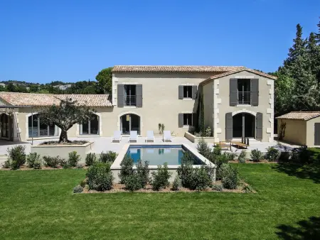 Location maison à Maussane les Alpilles, Maison Contemporaine avec Piscine à Maussane