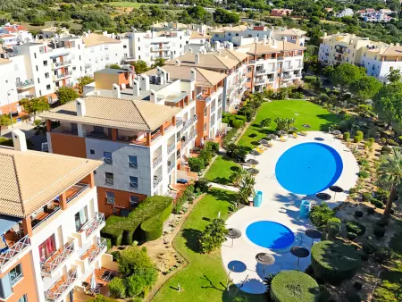 Appartement 2 chambres, piscine & 15 min plage à Albufeira : photo 2