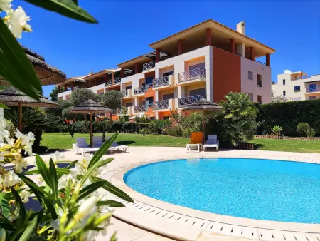 Appartement 2 chambres, piscine & 15 min plage à Albufeira : photo 7