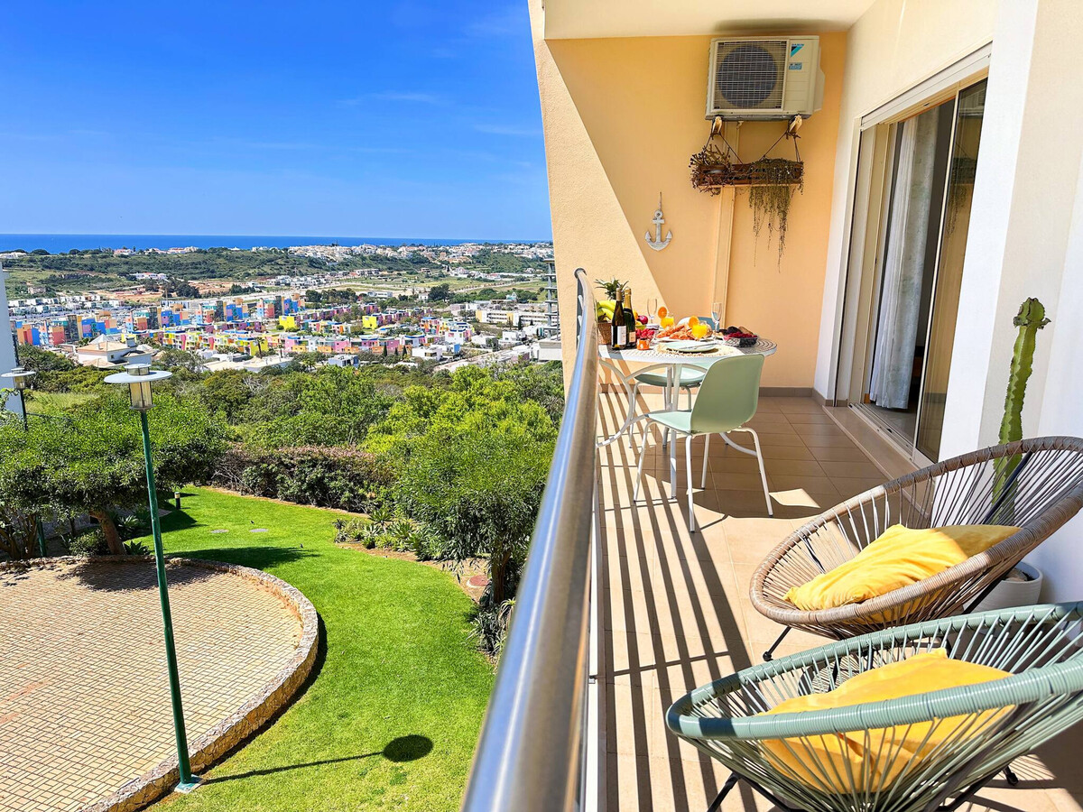 Azure Heaven by BeCherish, 1 chambre avec terrasse à Albufeira - Photo 2