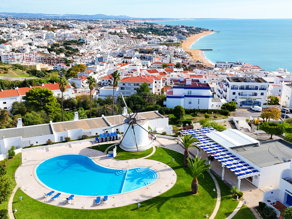 Maison de ville Alto do Moinho avec piscine et terrasse - Photo 2