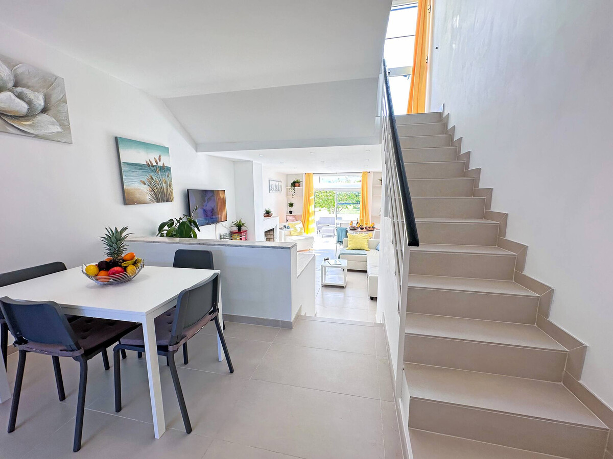 Maison de ville Alto do Moinho avec piscine et terrasse - Photo 7