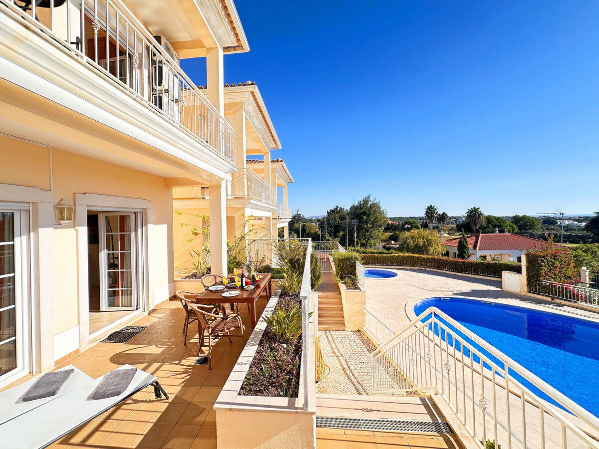 Maison de ville Albufeira, 3 chambres, piscine - Photo 1