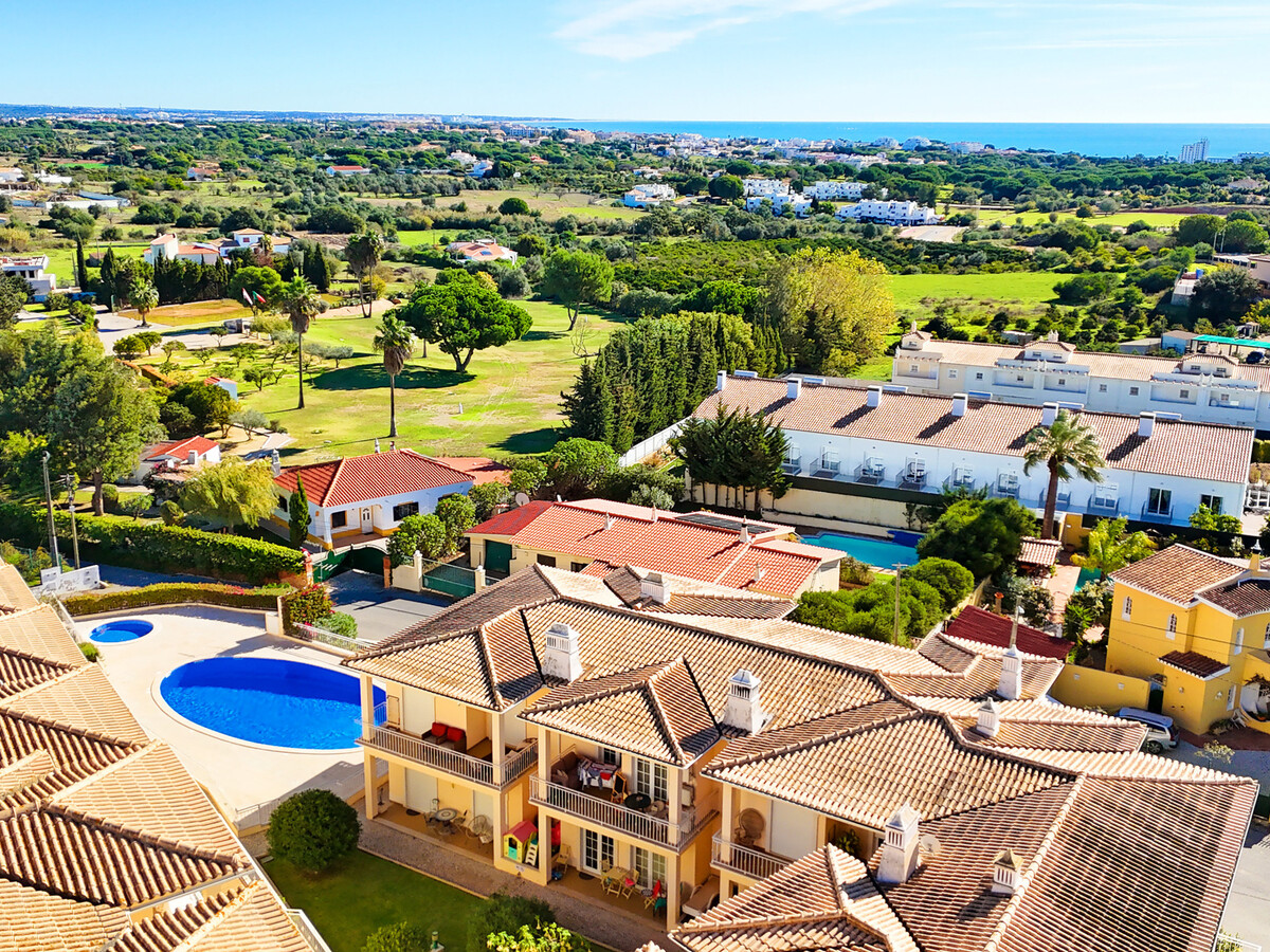 Maison de ville 3 chambres à Albufeira avec piscine - Photo 2