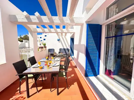 Location appartement à Albufeira, Superbe appartement avec terrasse ensoleillée à Albufeira