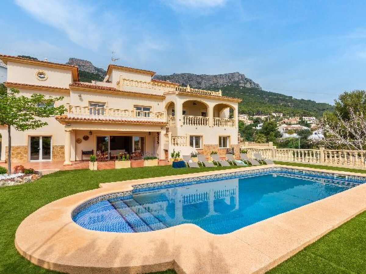 Villa Fina - 6 chambres, piscine et vue Peñón à Calpe - Photo 1
