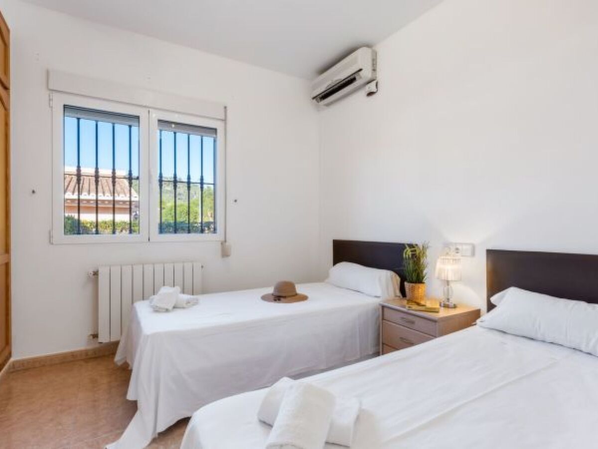 Villa Comodo : 6 chambres, piscine 8x4 à Calpe - Photo 24