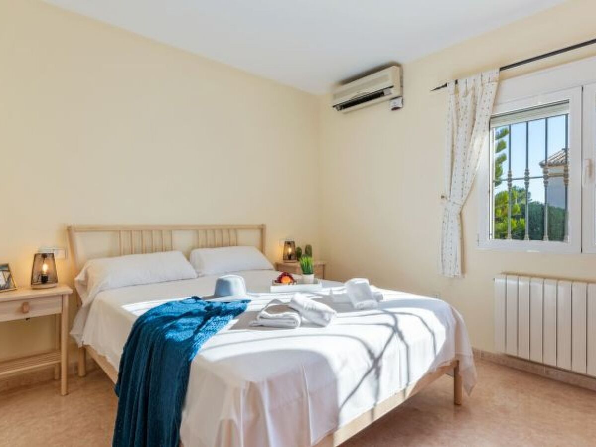 Villa Comodo : 6 chambres, piscine 8x4 à Calpe - Photo 29