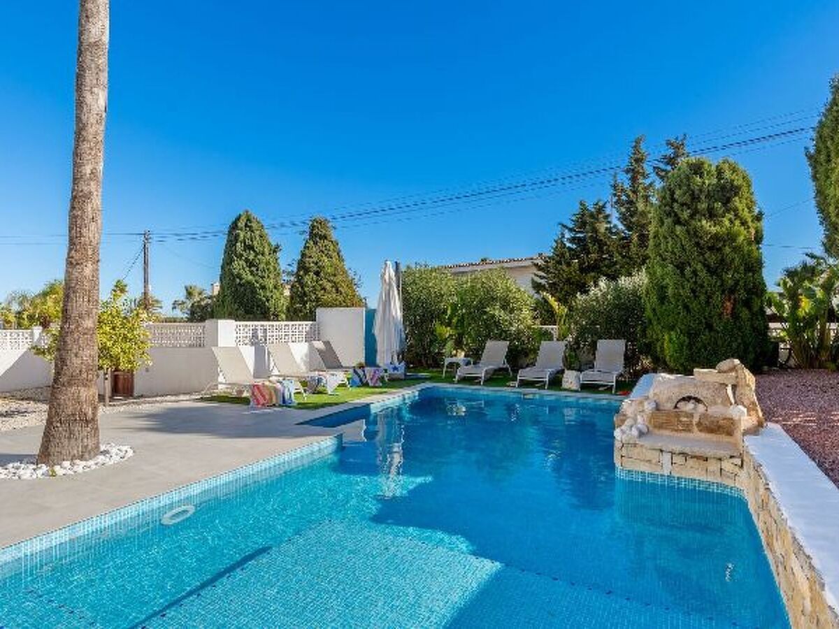 Villa K9 Ortenbach à Calpe - 5 chambres, terrain 650 m² - Photo 1