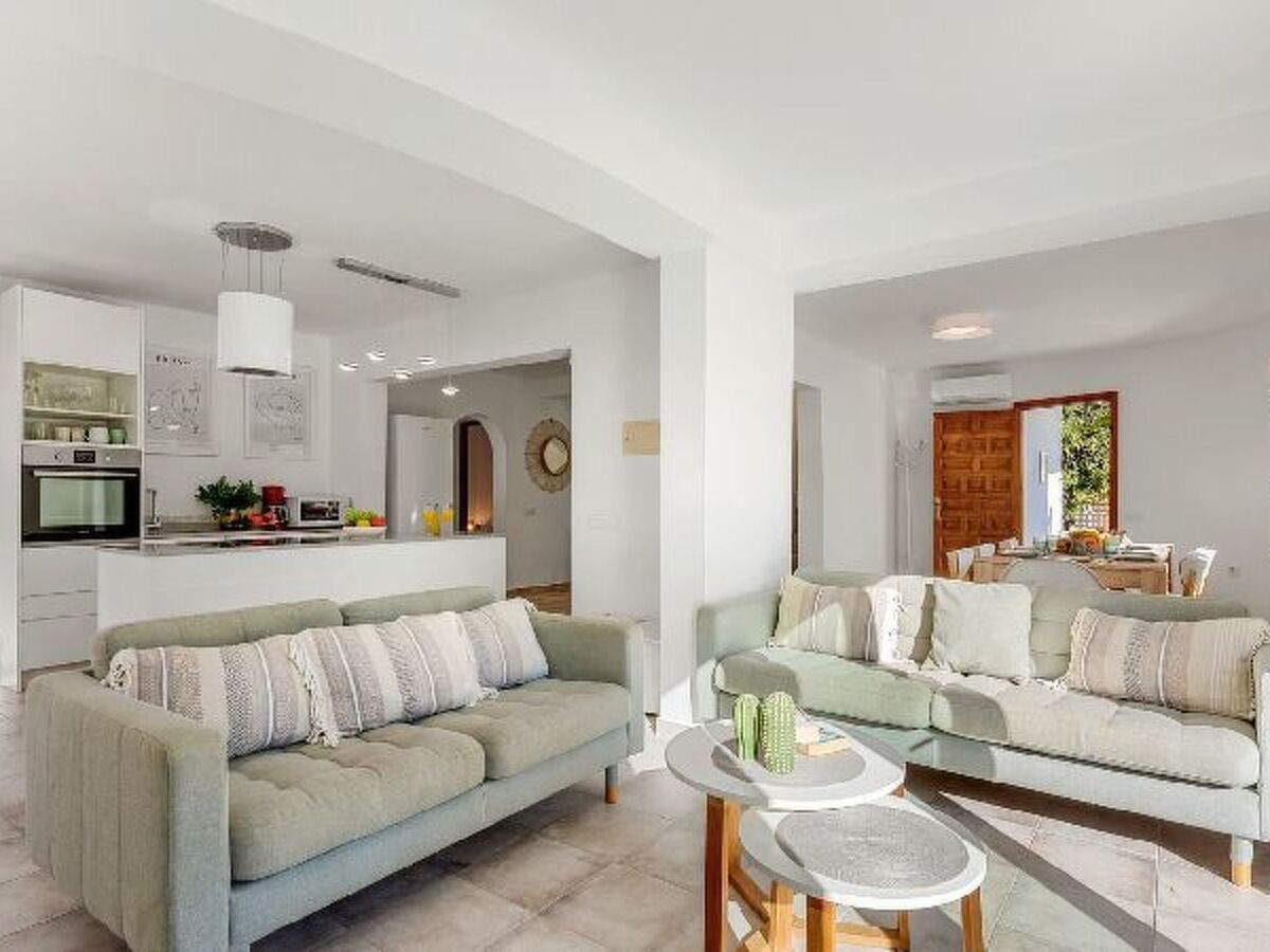 Villa K9 Ortenbach à Calpe - 5 chambres, terrain 650 m² - Photo 15