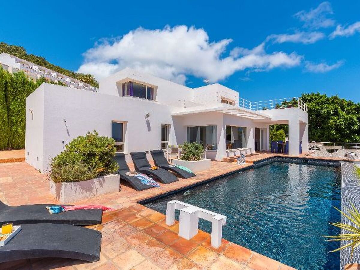 Villa Moderna - 4 chambres, piscine et vue mer à Calpe - Photo 1