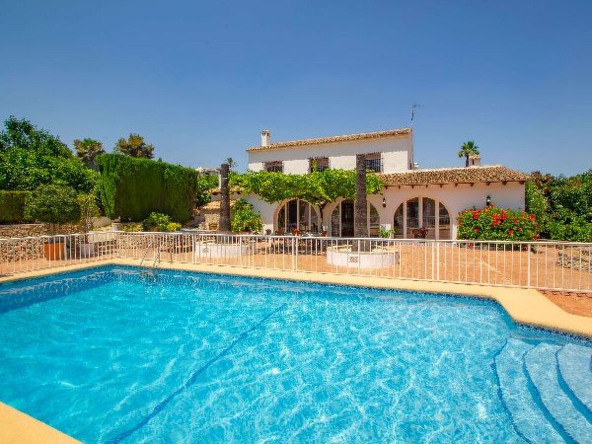 Villa Rocky - 6 chambres, piscine et terrain 2000m² - Photo 2