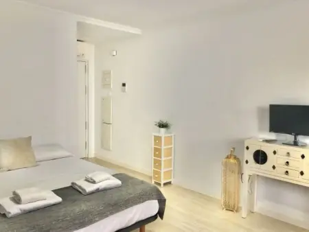 APARTAMENTO SOL Y LUZ 1, Location Appartement 2 personnes à El Campello Villajoyosa - Photo 2