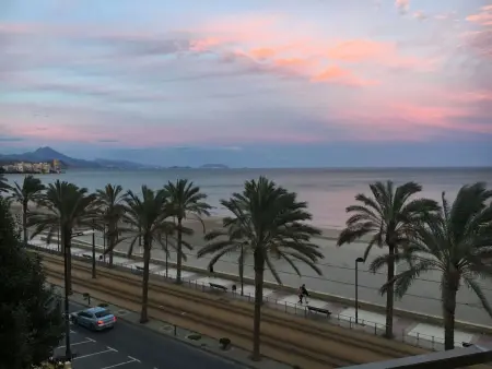 Studio vue plage à El Campello avec piscine et terrasse : photo 22
