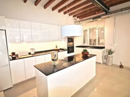 Location appartement à Alicante, APART. GRANDE Y LUMINOSO EN EL CENTRO DE ALICANTE