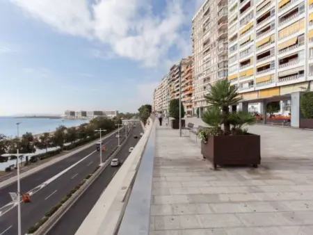 Appartement vue mer front de plage à Alicante : photo 8