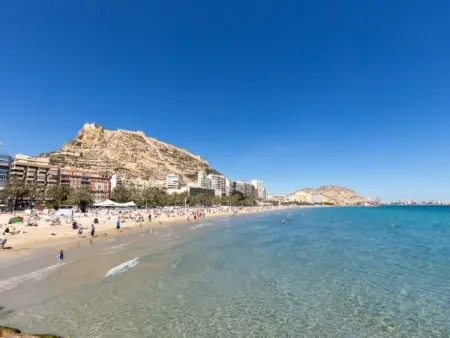 Appartement vue mer front de plage à Alicante : photo 21