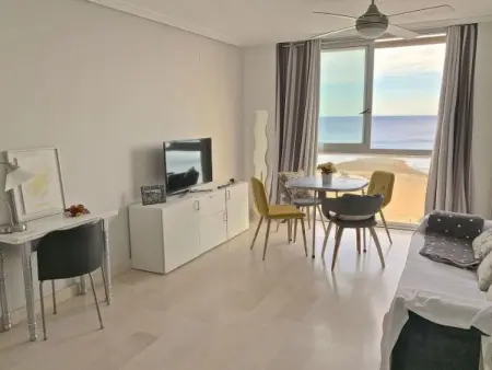 Appartement vue mer front de plage à Alicante : photo 24