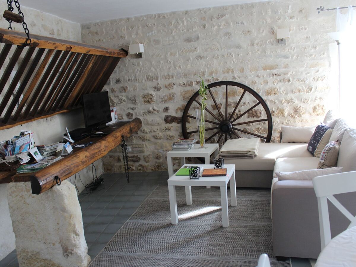 Maison L'Ecurie à Jonzac : jardin clos et terrasse - Photo 26