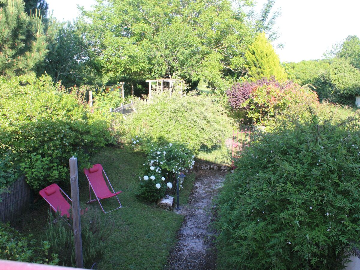 Maison L'Ecurie à Jonzac : jardin clos et terrasse - Photo 41